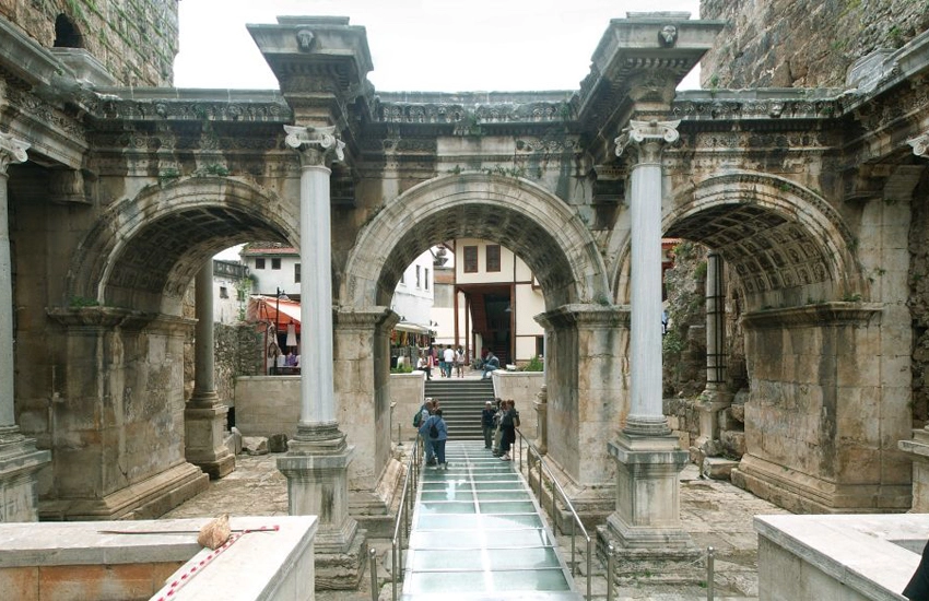 Side'den Antalya Şehir Turu