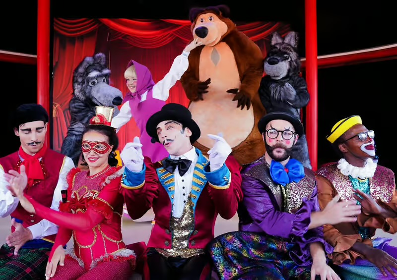 AQUARIUM & LAND OF LEGENDS NIGHT TOUR